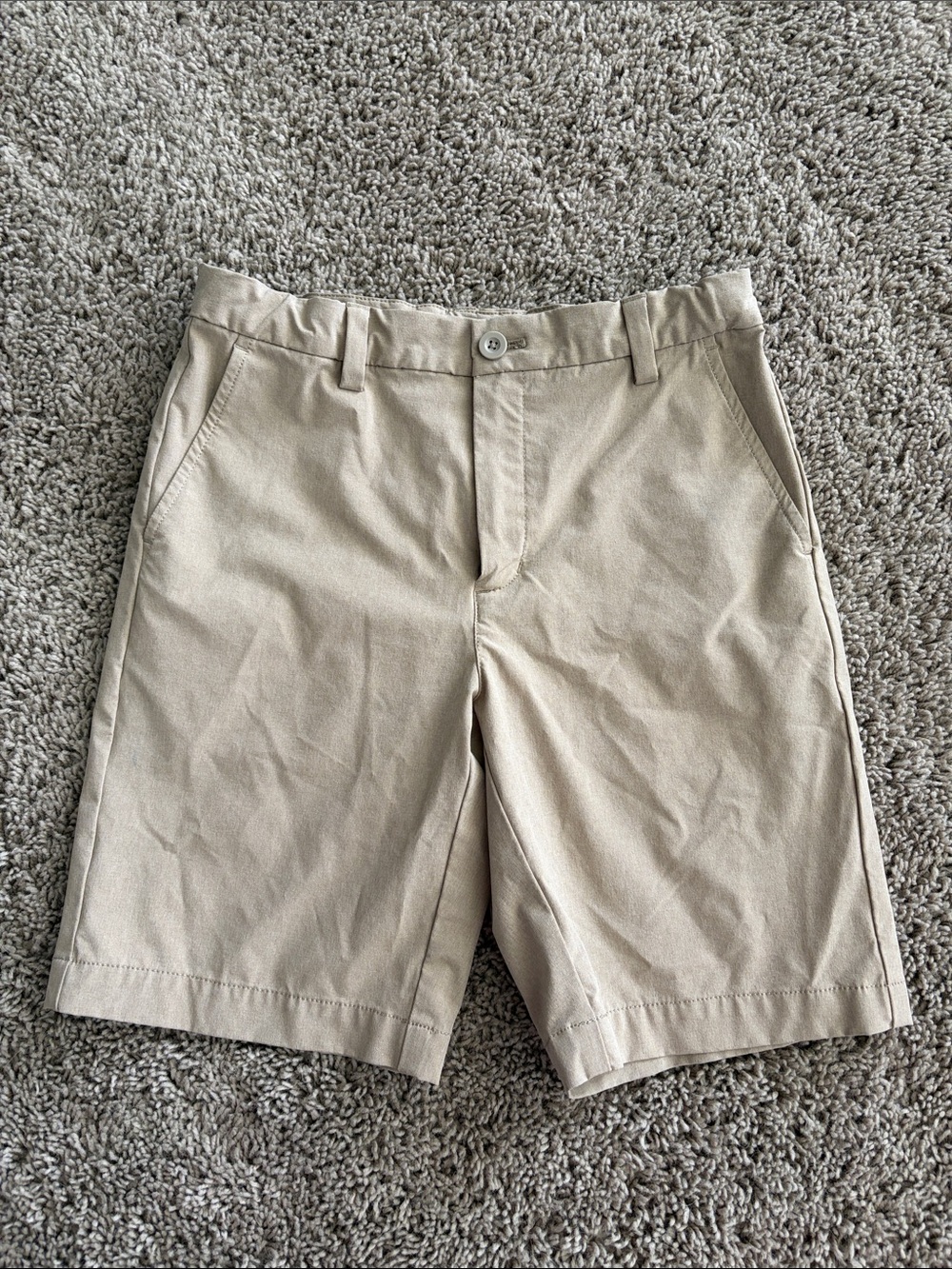 Vineyard Vines Boys Khaki performance Performance Shorts - Size 10